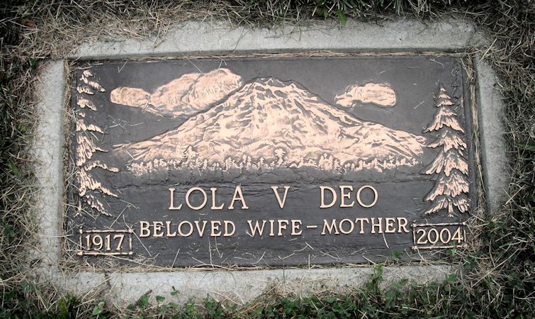 Lola V Deo Gravestone