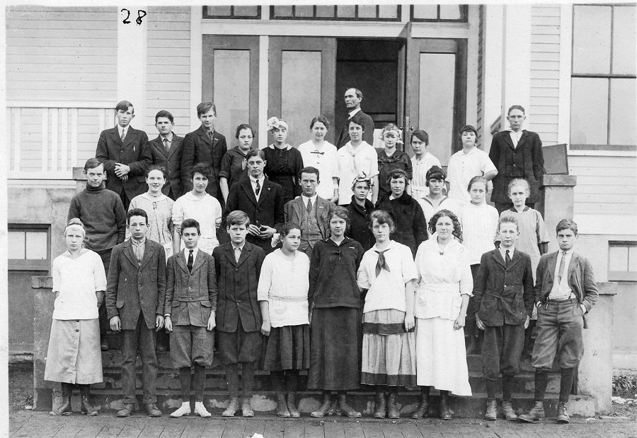 North Bellingham High School, 1916
